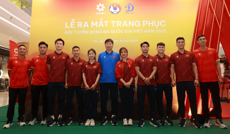 Mẫu áo bóng đá Việt Nam 2025 có gì mới 3