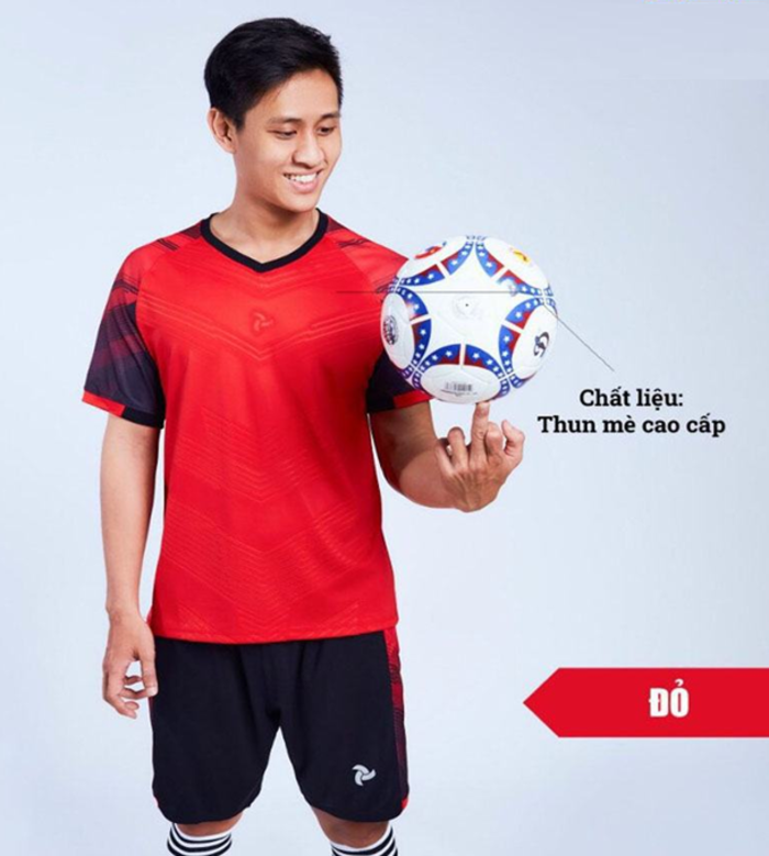 Top mẫu áo bóng đá nam rẻ đẹp dưới 150K_3