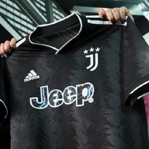 Những mẫu áo bóng đá nam rẻ đẹp dưới 150K